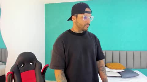 lucifer_master_666 online show from 01/14/26, 11:38