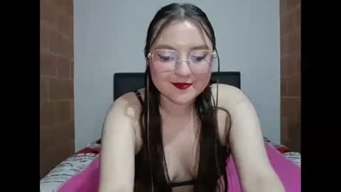 Snapshot of lucifer_y_eva chatting on 11/16/25, 02:50 Lucifer y Eva online show from 11/16/25, 02:50