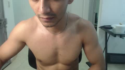 Snapshot of lucifferr_ chatting on 03/12/25, 09:12 leonel online show from 03/12/25, 09:12