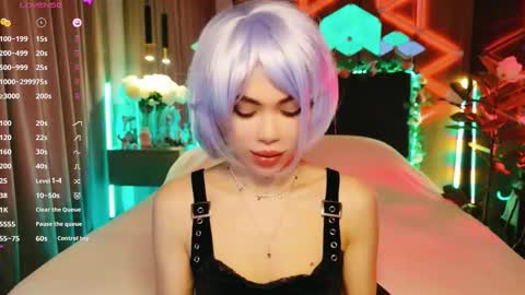 Snapshot of lucifiella chatting on 10/02/25, 04:25 MimiFors online show from 10/02/25, 04:25