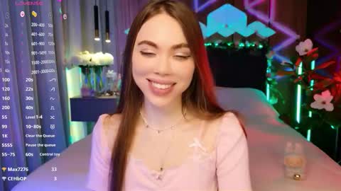 Snapshot of lucifiella chatting on 11/04/25, 01:43 MimiFors online show from 11/04/25, 01:43