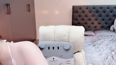 lucii04 online show from 12/20/25, 11:17