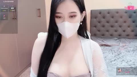 lucii04 online show from 01/06/26, 03:27