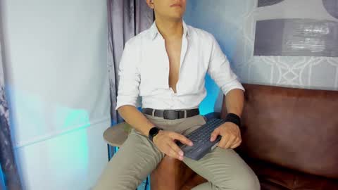 Leo online show from 01/28/25, 05:24