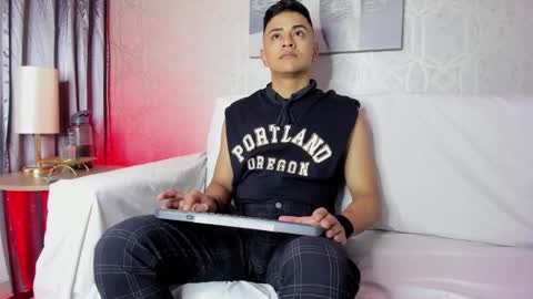 Leo online show from 02/08/25, 11:12