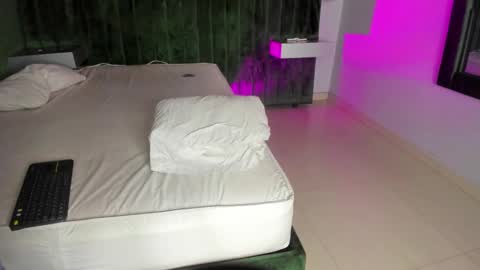 Leo online show from 10/20/25, 11:32