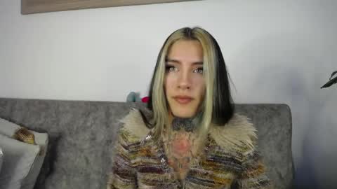 luciiana online show from 04/08/26, 12:05