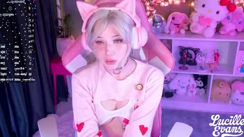 Lucy UwU online show from 05/15/26, 04:58