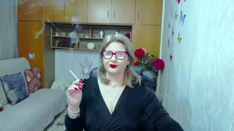 Snapshot of lucillefenlys chatting on 10/20/25, 09:15 Lucille Fenly online show from 10/20/25, 09:15