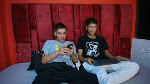 LUCK AND SAMUEL online show from 04/09/26, 02:22