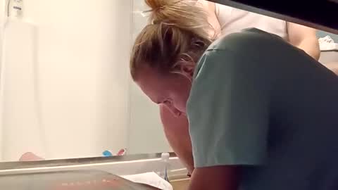 Snapshot of luckilyfound33 chatting on 02/28/26, 05:41 luckilyfound33 online show from 02/28/26, 05:41