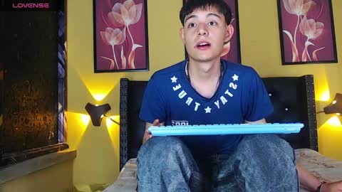 luckk_ online show from 04/05/26, 05:37