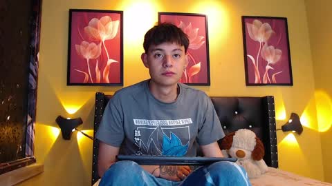 luckk_ online show from 04/08/26, 04:23