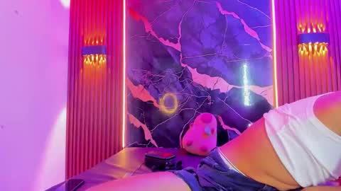 Snapshot of lucky_boys_x chatting on 11/12/25, 12:16 Stven online show from 11/12/25, 12:16