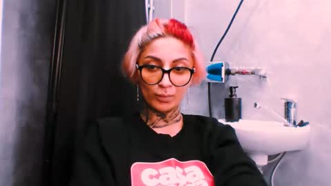 Snapshot of lucky_denizz chatting on 11/24/25, 10:26 lucky_denizz online show from 11/24/25, 10:26