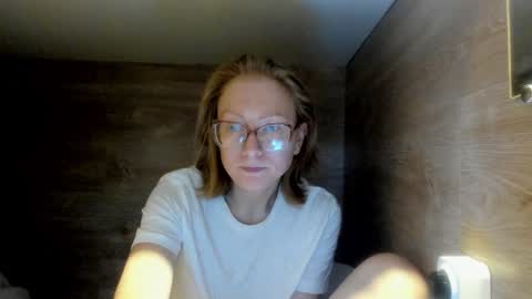 Snapshot of lucky_licky20 chatting on 01/30/25, 04:16 lucky_licky20 online show from 01/30/25, 04:16