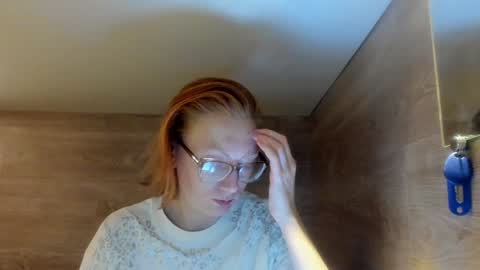 Snapshot of lucky_licky20 chatting on 02/05/25, 04:27 lucky_licky20 online show from 02/05/25, 04:27