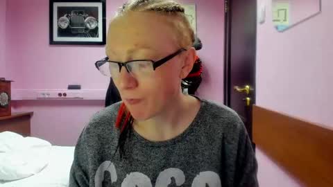 Snapshot of lucky_licky20 chatting on 02/24/25, 03:02 lucky_licky20 online show from 02/24/25, 03:02