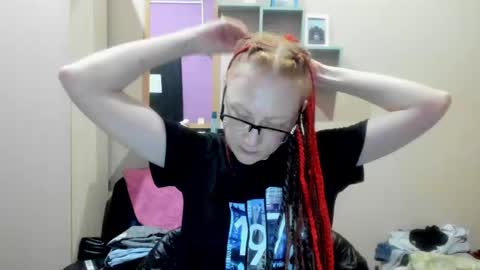 Snapshot of lucky_licky20 chatting on 03/06/25, 03:35 lucky_licky20 online show from 03/06/25, 03:35