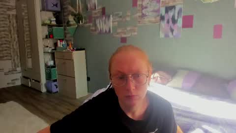 Snapshot of lucky_licky20 chatting on 06/24/26, 01:48 lucky_licky20 online show from 06/24/26, 01:48
