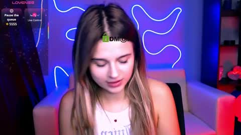Snapshot of luckybabymeow chatting on 06/25/26, 08:46 Mila Sweetheart online show from 06/25/26, 08:46