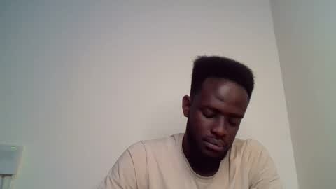 Snapshot of luckycharly chatting on 02/14/25, 09:03 MASTER DOM online show from 02/14/25, 09:03