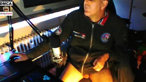        call me  Stefan online show from 12/22/24, 07:44