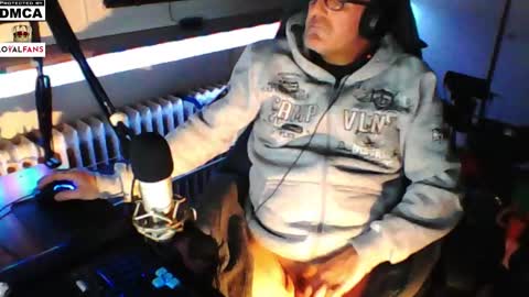        call me  Stefan online show from 12/25/24, 06:20