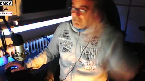        call me  Stefan online show from 01/18/25, 04:53