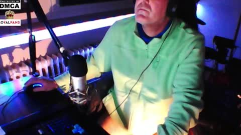        call me  Stefan online show from 02/22/25, 09:26