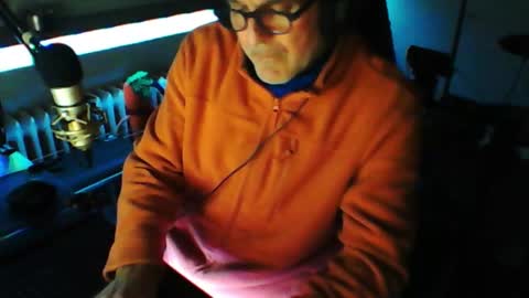        call me  Stefan online show from 03/07/26, 08:17