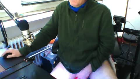        call me  Stefan online show from 04/01/26, 01:41