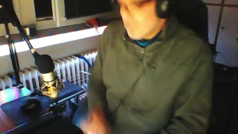        call me  Stefan online show from 04/18/26, 06:56