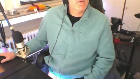        call me  Stefan online show from 05/01/26, 10:42
