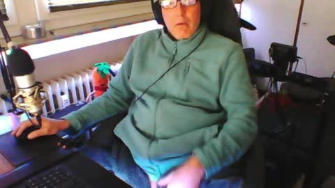       call me  Stefan online show from 05/15/26, 07:15