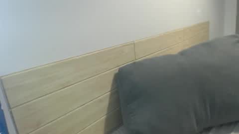 Snapshot of luckyisa chatting on 11/03/25, 05:25 angelisa online show from 11/03/25, 05:25