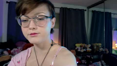 Jade online show from 01/15/26, 04:17