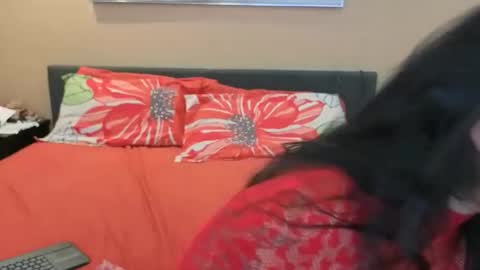 luckylee1992 online show from 04/18/26, 05:11