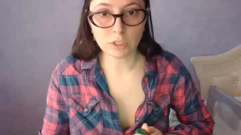 luckylinda23 online show from 04/01/26, 02:25