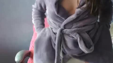 luckylinda23 online show from 04/18/26, 10:19