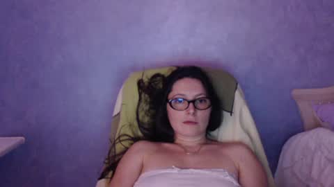 Snapshot of luckylinda23 chatting on 06/16/26, 09:06 luckylinda23 online show from 06/16/26, 09:06
