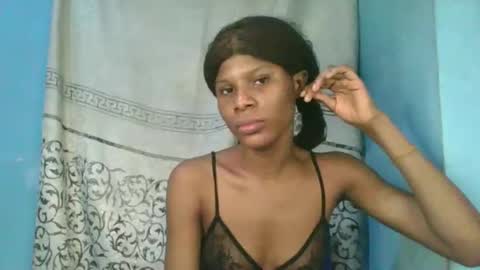 Gloria online show from 04/05/26, 01:03