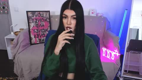 Monika online show from 10/21/25, 01:01