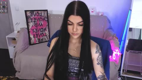 Monika online show from 11/07/25, 08:47