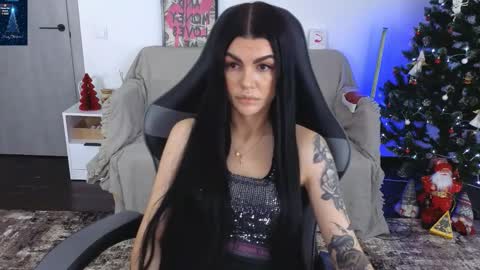 Snapshot of luckyrebel_ chatting on 12/15/25, 07:01 Monika online show from 12/15/25, 07:01