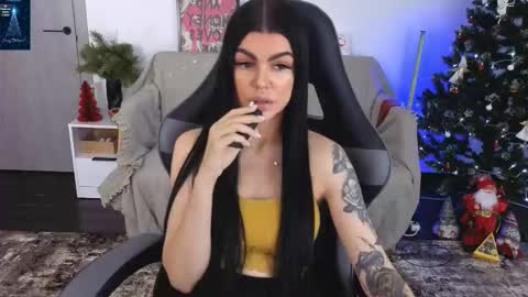 Snapshot of luckyrebel_ chatting on 12/17/25, 07:36 Monika online show from 12/17/25, 07:36