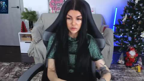 Snapshot of luckyrebel_ chatting on 12/19/25, 09:05 Monika online show from 12/19/25, 09:05