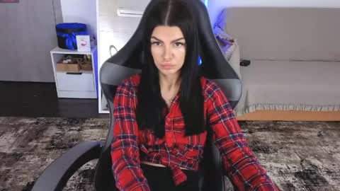 Monika online show from 05/11/26, 09:37