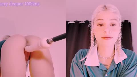 Snapshot of luckysapphire777 chatting on 01/03/25, 11:46 luckysapphire777 online show from 01/03/25, 11:46