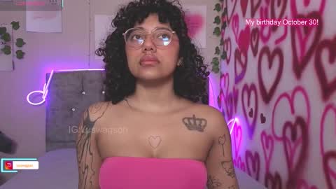 Luanis online show from 10/25/25, 05:15